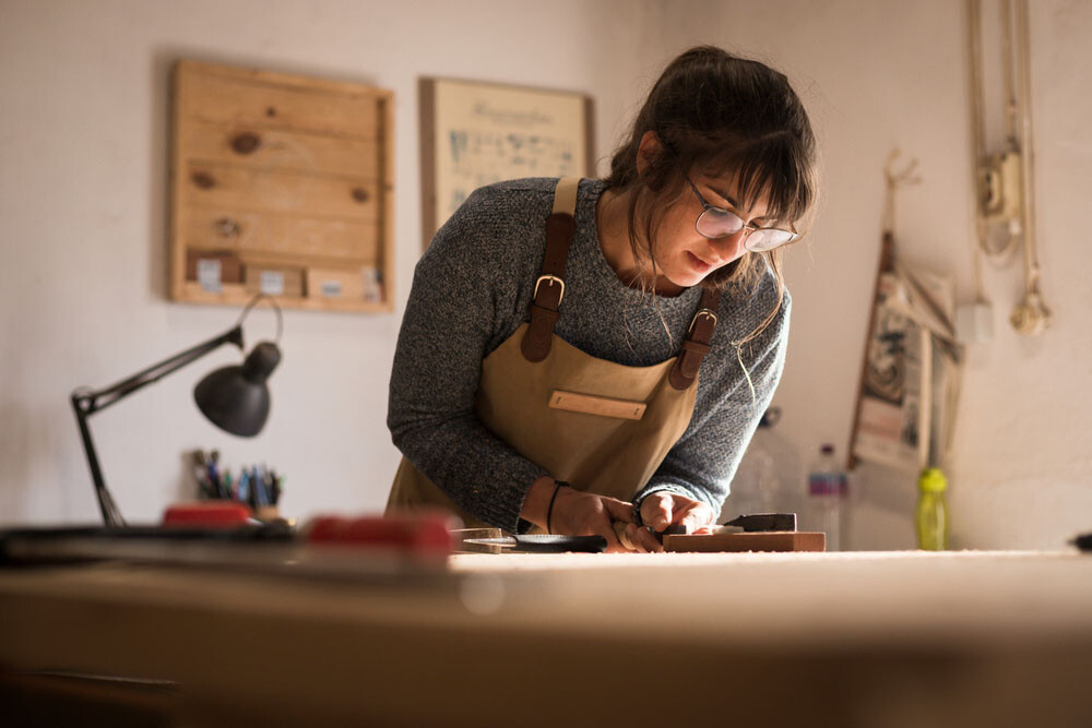 mujer autónoma emprende capitalización del paro capitalizar