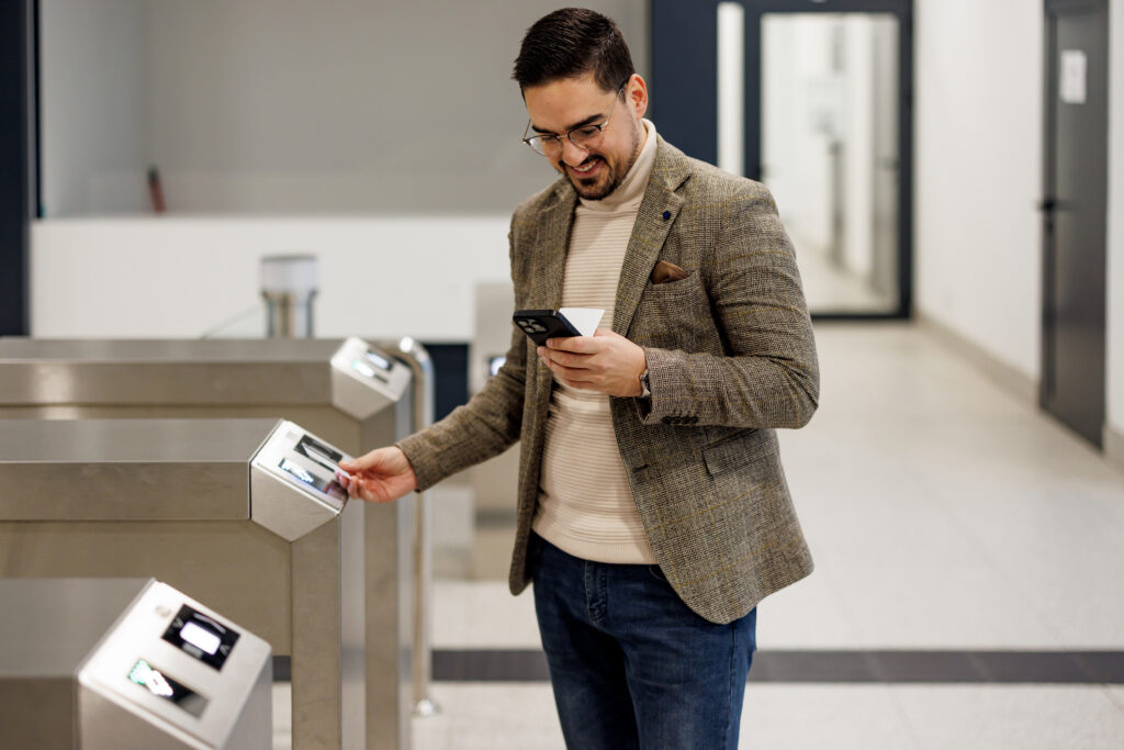 ¿Cómo gestionar el control horario de tus empleados en 2025?